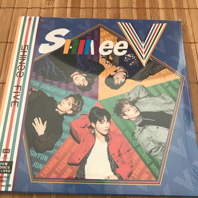SHINee(シャイニー)のSHINee FC限定 アルバム FIVE ② エンタメ/ホビーのCD(K-POP/アジア)の商品写真