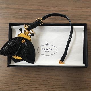 プラダ バッグチャームの通販 53点 | PRADAのハンドメイドを買うならラクマ