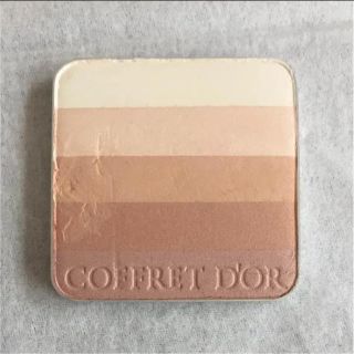 コフレドール(COFFRET D'OR)の新品未使用 コフレドール   ブレンドカラーブラッシュBE-17(チーク)