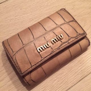 ミュウミュウ(miumiu)のmiumiu キーケース(キーホルダー)