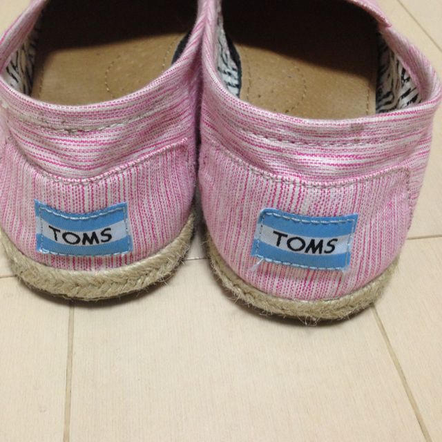 TOMS☆ スリッポン お値下げしました レディースの靴/シューズ(スニーカー)の商品写真