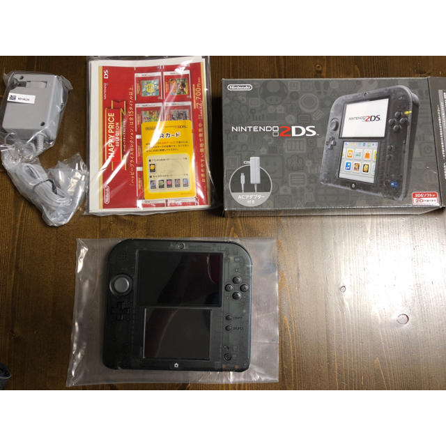 ニンテンドー2DS(ニンテンドー2DS)の任天堂2DS エンタメ/ホビーのゲームソフト/ゲーム機本体(家庭用ゲーム機本体)の商品写真