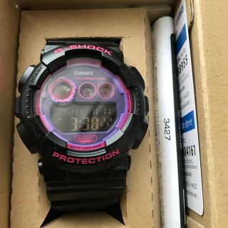 ジーショック(G-SHOCK)のG-SHOCK(ブラック×パープル 未使用美品)(腕時計(デジタル))