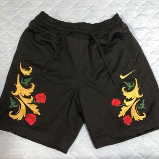 ナイキ(NIKE)のKITH X NIKE LEBRON CLOAK SHORTS(ショートパンツ)