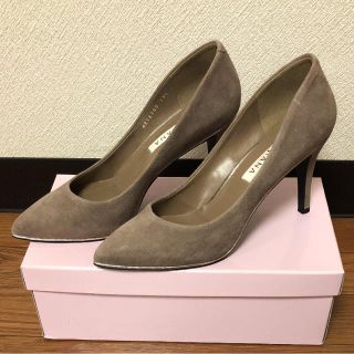 ダイアナ(DIANA)の【送料込】DIANAのパンプスです。ほぼ新品！1回使用(ハイヒール/パンプス)