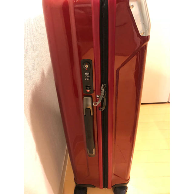 ZERO HALLIBURTON(ゼロハリバートン)のゼロハリ スーツケース メンズのバッグ(トラベルバッグ/スーツケース)の商品写真