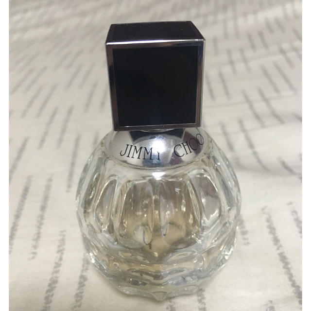 JIMMY CHOO(ジミーチュウ)のジミーチュウ オードトワレ40ml コスメ/美容の香水(香水(女性用))の商品写真