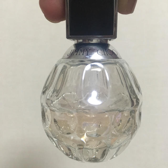 JIMMY CHOO(ジミーチュウ)のジミーチュウ オードトワレ40ml コスメ/美容の香水(香水(女性用))の商品写真