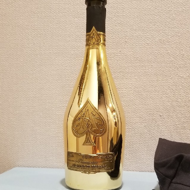 Dom Pérignon - アルマンドゴールド空瓶内袋付き！の通販 by のの's ...