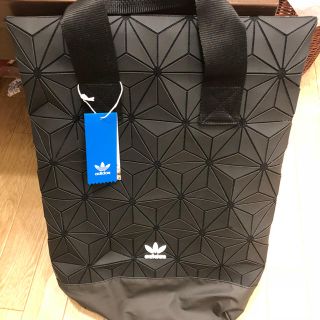 adidasロールトップバックパック