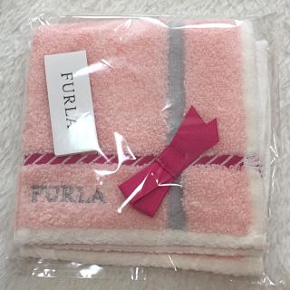 フルラ(Furla)のFURLAタオルハンカチ（新品、未使用）(ハンカチ)