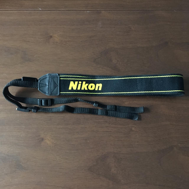 Nikon(ニコン)のNIKONニコン/カメラストラップ スマホ/家電/カメラのカメラ(その他)の商品写真