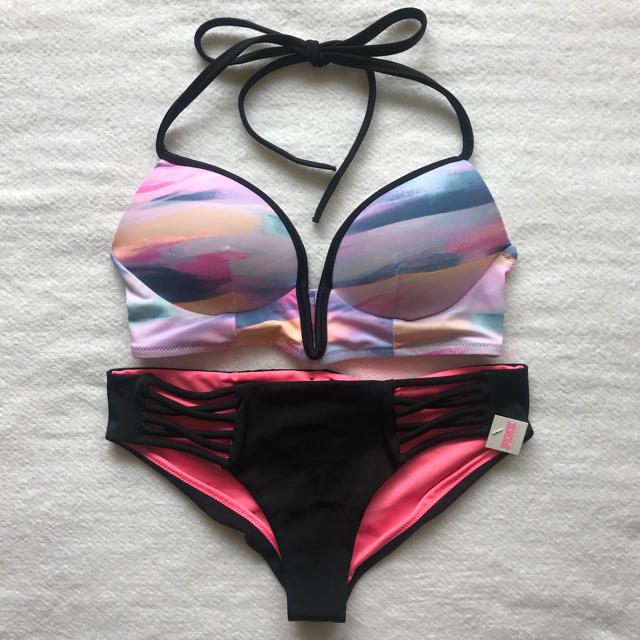 □新品□PINK(ピンク)プランジタイダイトップスレースアップボトム