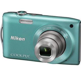 ニコン(Nikon)のNikon COOLPIX S3300(コンパクトデジタルカメラ)