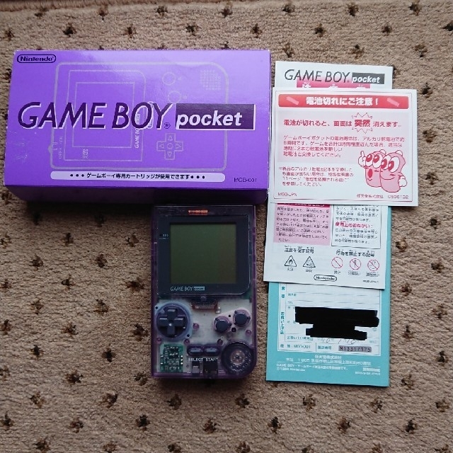 ゲームボーイ(ゲームボーイ)の☆専用☆ゲームボーイ pocket☆スケルトンパープル エンタメ/ホビーのゲームソフト/ゲーム機本体(携帯用ゲーム機本体)の商品写真