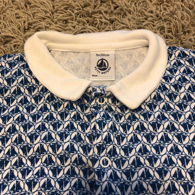 PETIT BATEAU(プチバトー)のPETITBATEAU プチバトー ヨット柄カバーオール 3M キッズ/ベビー/マタニティのベビー服(~85cm)(カバーオール)の商品写真