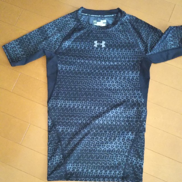 UNDER ARMOUR(アンダーアーマー)のアンダーアーマー　Tシャツ メンズのトップス(Tシャツ/カットソー(半袖/袖なし))の商品写真