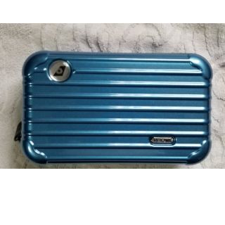 リモワ(RIMOWA)の【2018新色】リモワ エバー航空アメニティ 新品、未開封(旅行用品)