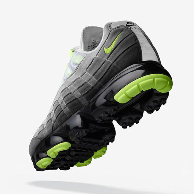 AIR VAPORMAX 95のサムネイル