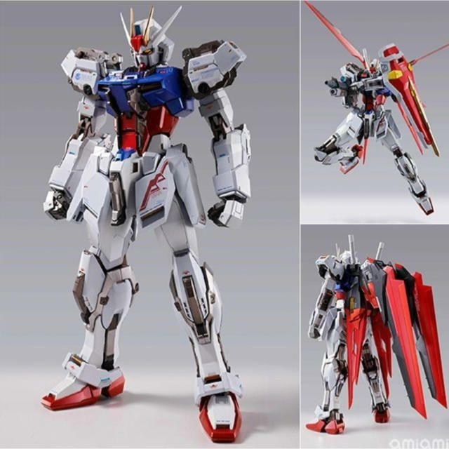 BANDAI(バンダイ)のMETAL BUILD エールストライクガンダム（機動戦士ガンダムSEED） エンタメ/ホビーのおもちゃ/ぬいぐるみ(模型/プラモデル)の商品写真