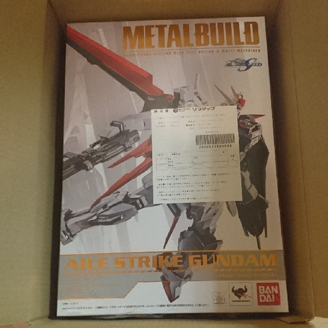 BANDAI(バンダイ)のMETAL BUILD エールストライクガンダム（機動戦士ガンダムSEED） エンタメ/ホビーのおもちゃ/ぬいぐるみ(模型/プラモデル)の商品写真