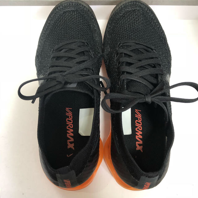 NIKE(ナイキ)のナイキ vapormax ブラック オレンジ ヴェイパーマックス  メンズの靴/シューズ(スニーカー)の商品写真