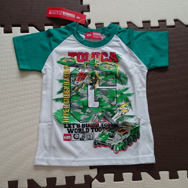 Takara Tomy(タカラトミー)のトミカTシャツ 100 キッズ/ベビー/マタニティのキッズ服男の子用(90cm~)(Tシャツ/カットソー)の商品写真