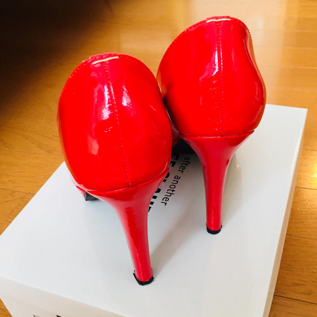 赤パンプス Lサイズ レディースの靴/シューズ(ハイヒール/パンプス)の商品写真