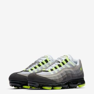 ナイキ(NIKE)のNIKE AIR VAPORMAX 95(スニーカー)