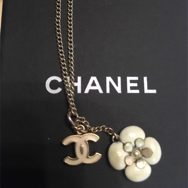 【訳あり】CHANELカメリアネックレスネックレス