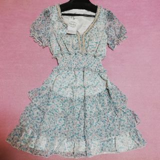 セシルマクビー(CECIL McBEE)の新品タグ付★ファビュラスセシルマクビー★花柄ワンピース★高級品！超絶可愛い★(ひざ丈ワンピース)