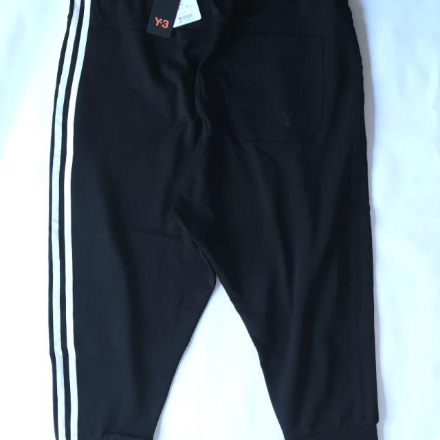 Y-3(ワイスリー)の【新品・未使用】Y-3　3-STRIPES TRACK PANTS メンズのパンツ(サルエルパンツ)の商品写真