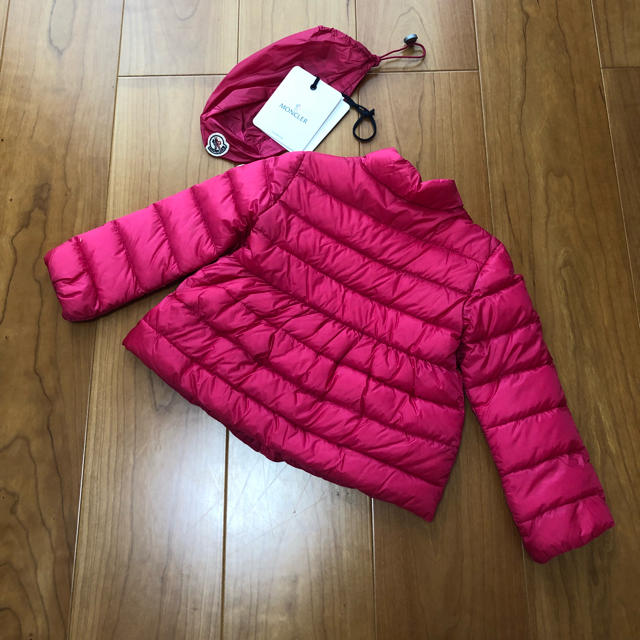 MONCLER(モンクレール)のご専用♡モンクレールベビー（ガールズ）ライトダウン12〜18M キッズ/ベビー/マタニティのベビー服(~85cm)(ジャケット/コート)の商品写真