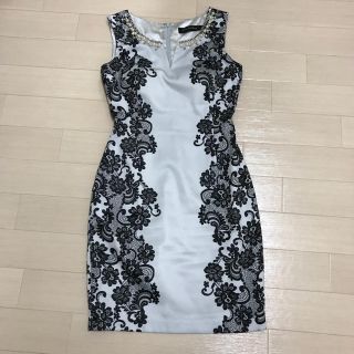 ROBE de FLEURS Glossy(ナイトドレス)