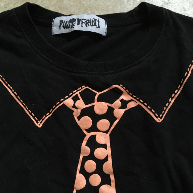 FUNKY FRUIT(ファンキーフルーツ)のFUNKY FRUIT 黒Tシャツ レディースのトップス(Tシャツ(半袖/袖なし))の商品写真