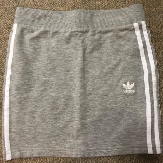 アディダス(adidas)のadidasミニスカート(ミニスカート)