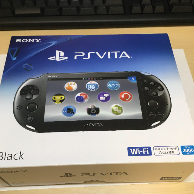 PlayStation Vita - PS Vita PCH-2000 Blackの通販 by Qwerty13's shop｜プレイ