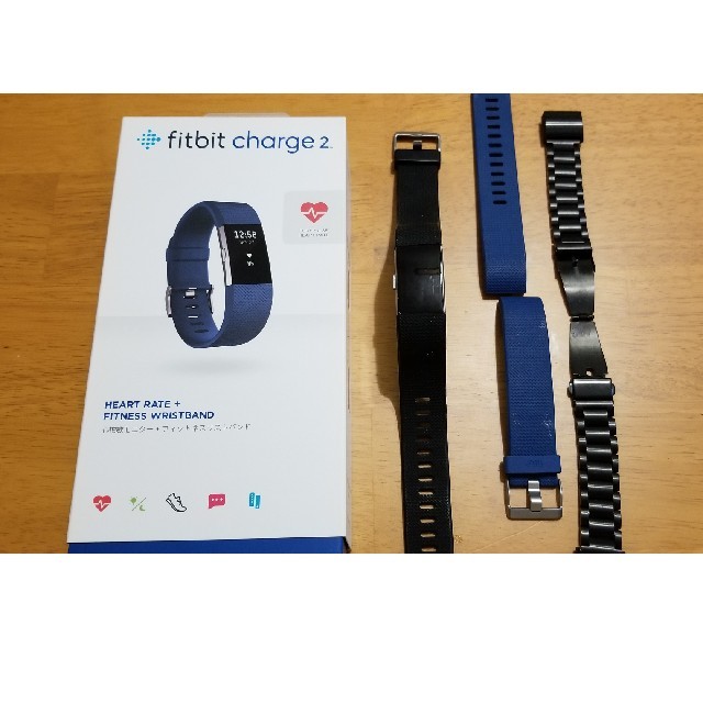 Fitbit Charge 2 バンド付き スポーツ/アウトドアのトレーニング/エクササイズ(トレーニング用品)の商品写真