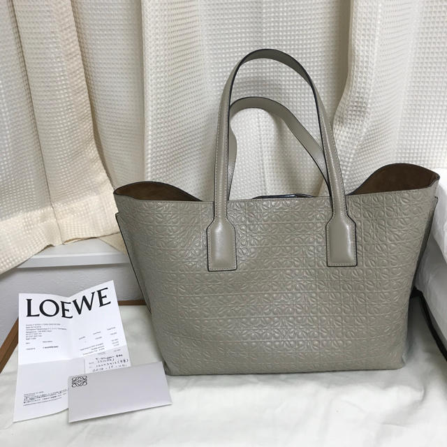 LOEWE(ロエベ)のののりりさん専用 最終お値下げ ロエベ  トートバッグ レディースのバッグ(トートバッグ)の商品写真