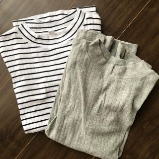 ユニクロ(UNIQLO)の２枚セット！ユニクロリブハイネック(Tシャツ(半袖/袖なし))