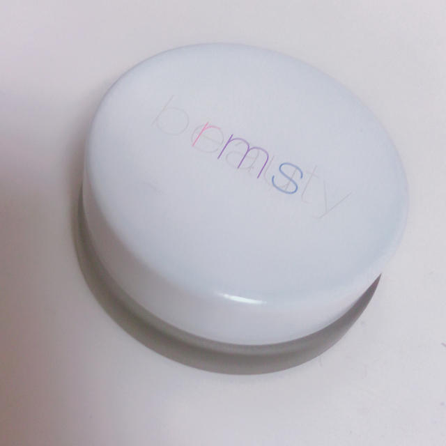 Cosme Kitchen(コスメキッチン)のrms beauty ルミナイザー コスメ/美容のベースメイク/化粧品(フェイスカラー)の商品写真