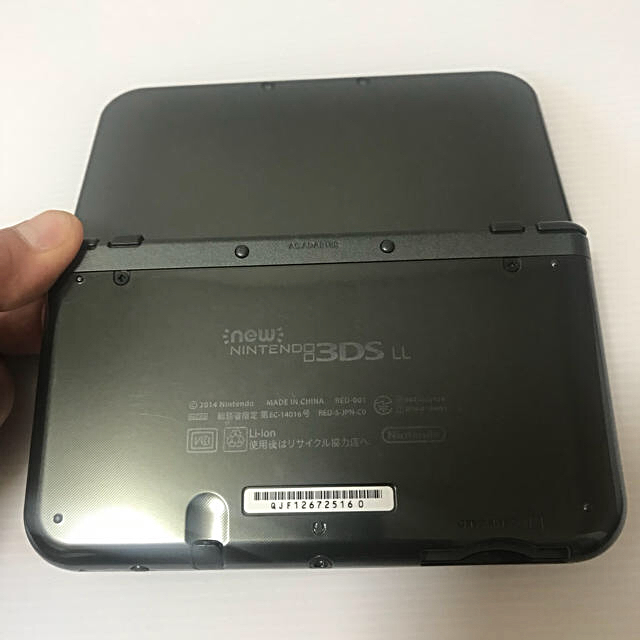 Newニンテンドー3DS LL メタリックブラック 2