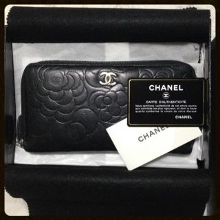 シャネル(CHANEL)のCHANELシャネル⭐カメリア長財布(財布)