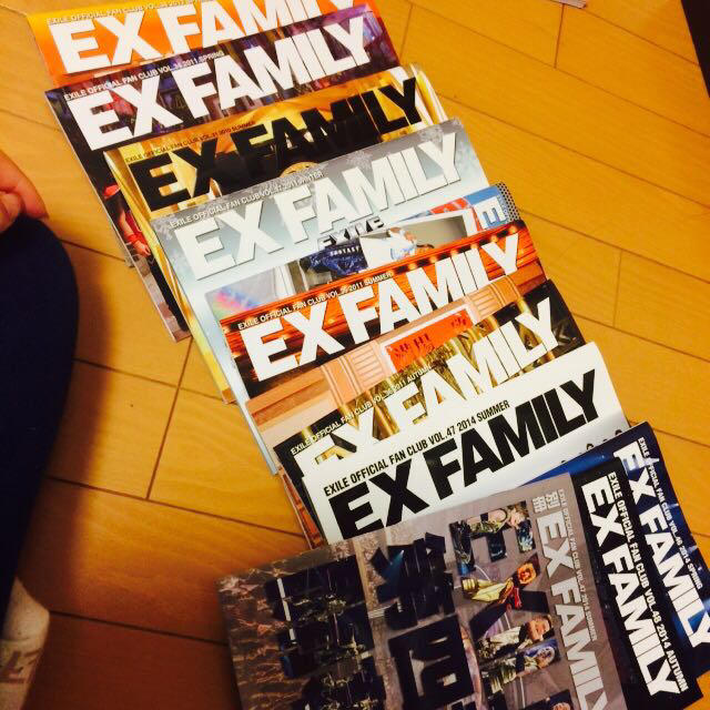 EXILE 会報 13冊セット エンタメ/ホビーのタレントグッズ(アイドルグッズ)の商品写真