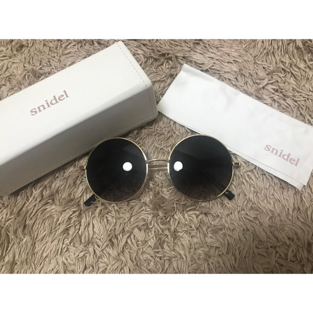 SNIDEL(スナイデル)のSNIDEL サングラス レディースのファッション小物(サングラス/メガネ)の商品写真