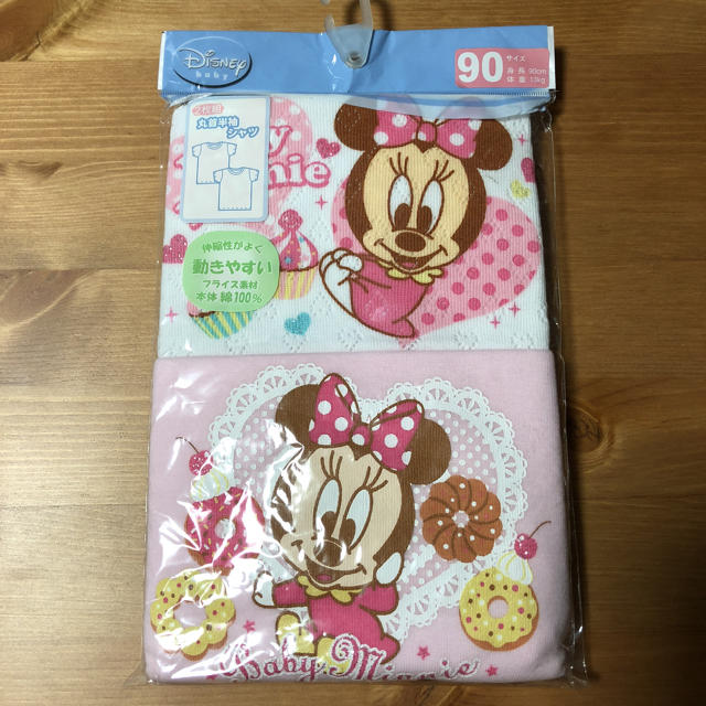 Disney(ディズニー)の新品 ミニー 丸首半袖シャツ90 キッズ/ベビー/マタニティのキッズ服男の子用(90cm~)(下着)の商品写真