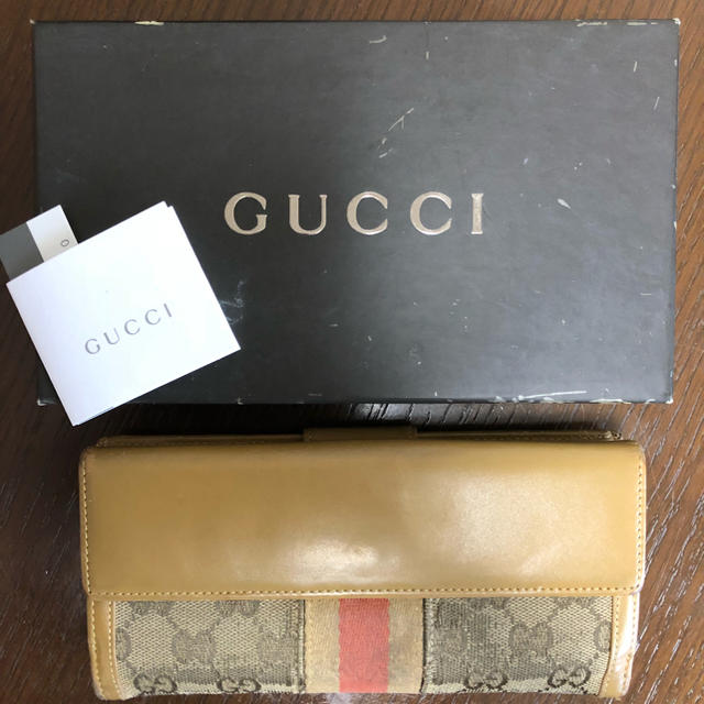 Gucci(グッチ)のGUCCI 長財布 レディースのファッション小物(財布)の商品写真