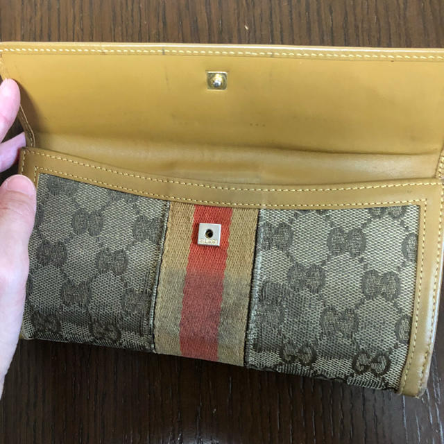 Gucci(グッチ)のGUCCI 長財布 レディースのファッション小物(財布)の商品写真