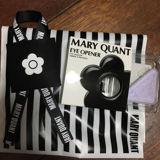 MARY QUANT(マリークワント)のマリークアント アイシャドウ♪ コスメ/美容のベースメイク/化粧品(アイシャドウ)の商品写真