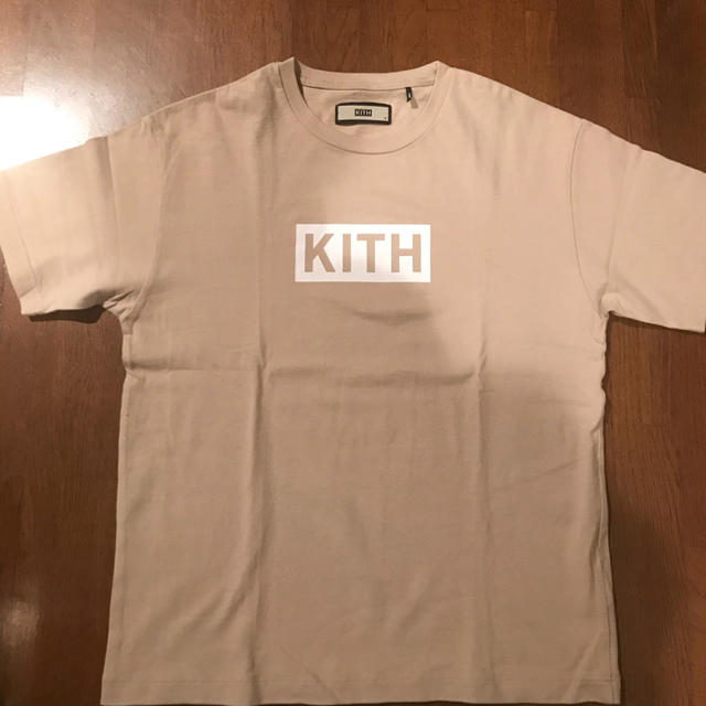 kith box tee sand Sz S メンズのトップス(Tシャツ/カットソー(半袖/袖なし))の商品写真